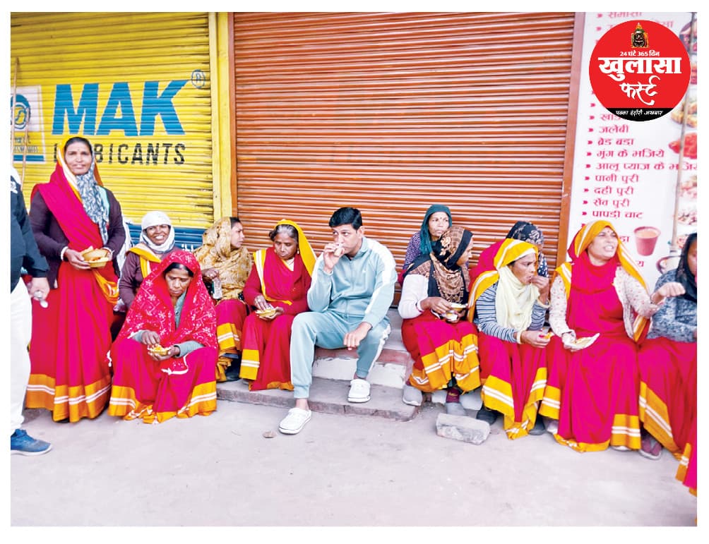 महापौर ने सफाई मित्रों संग पी चाय, स्वच्छता पर की चर्चा
