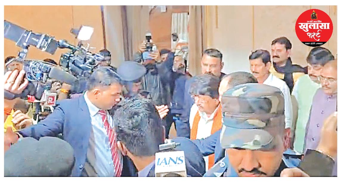 जनाक्रोश और मीडिया में उठे सवालों के बीच भाजपा हाईकमान हुआ गंभीर