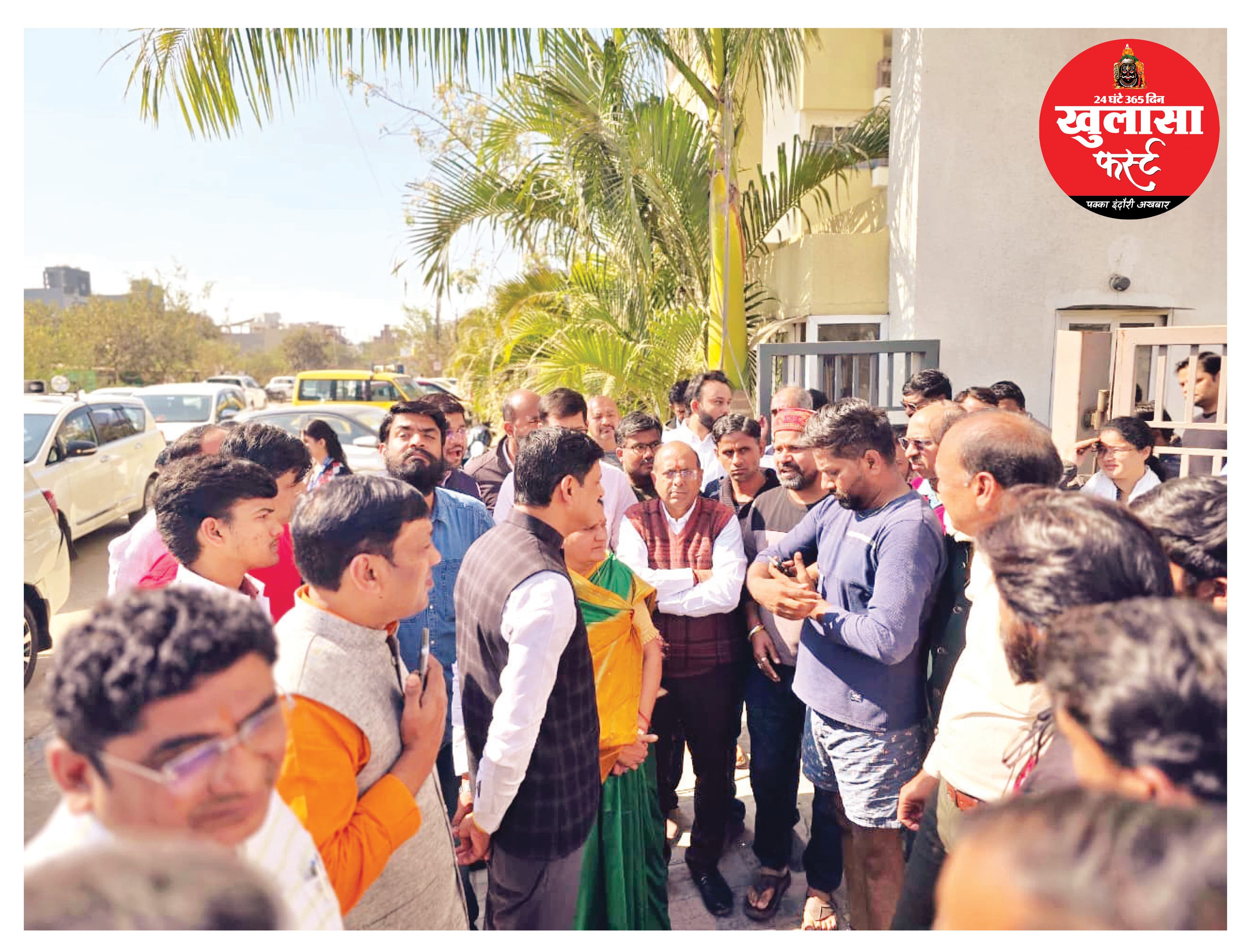 खुदाई से बाउंड्रीवाल गिरी तो महापौर ने रुकवाया निर्माण