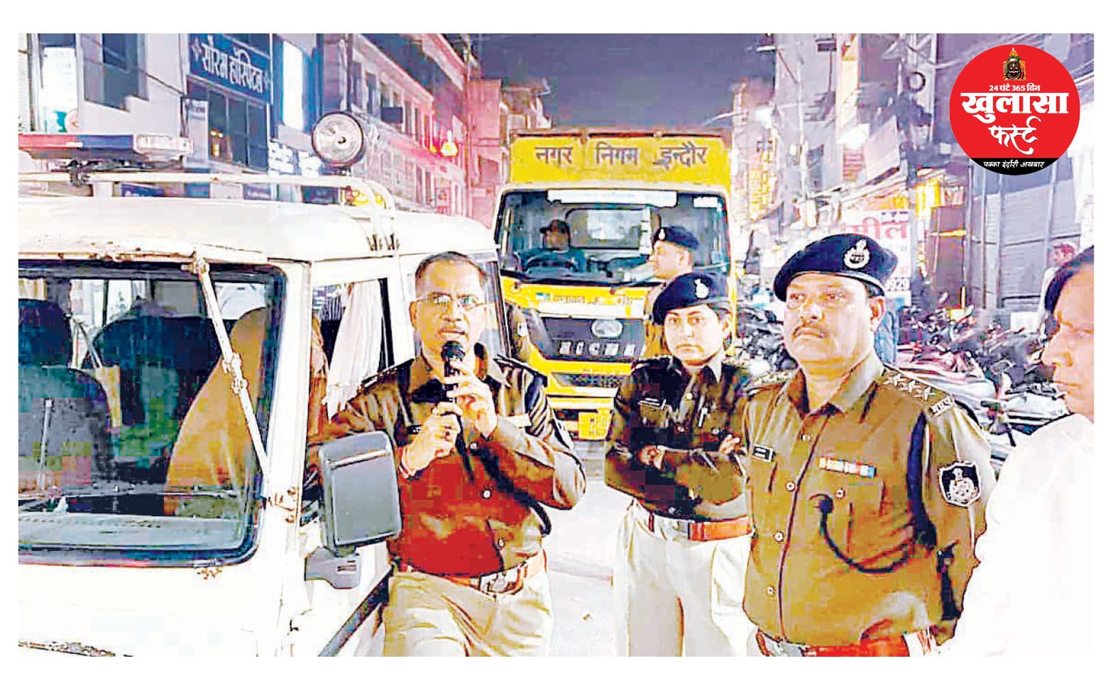 राजवाड़ा क्षेत्र में पैदल घूमे डीसीपी ट्रैफिक