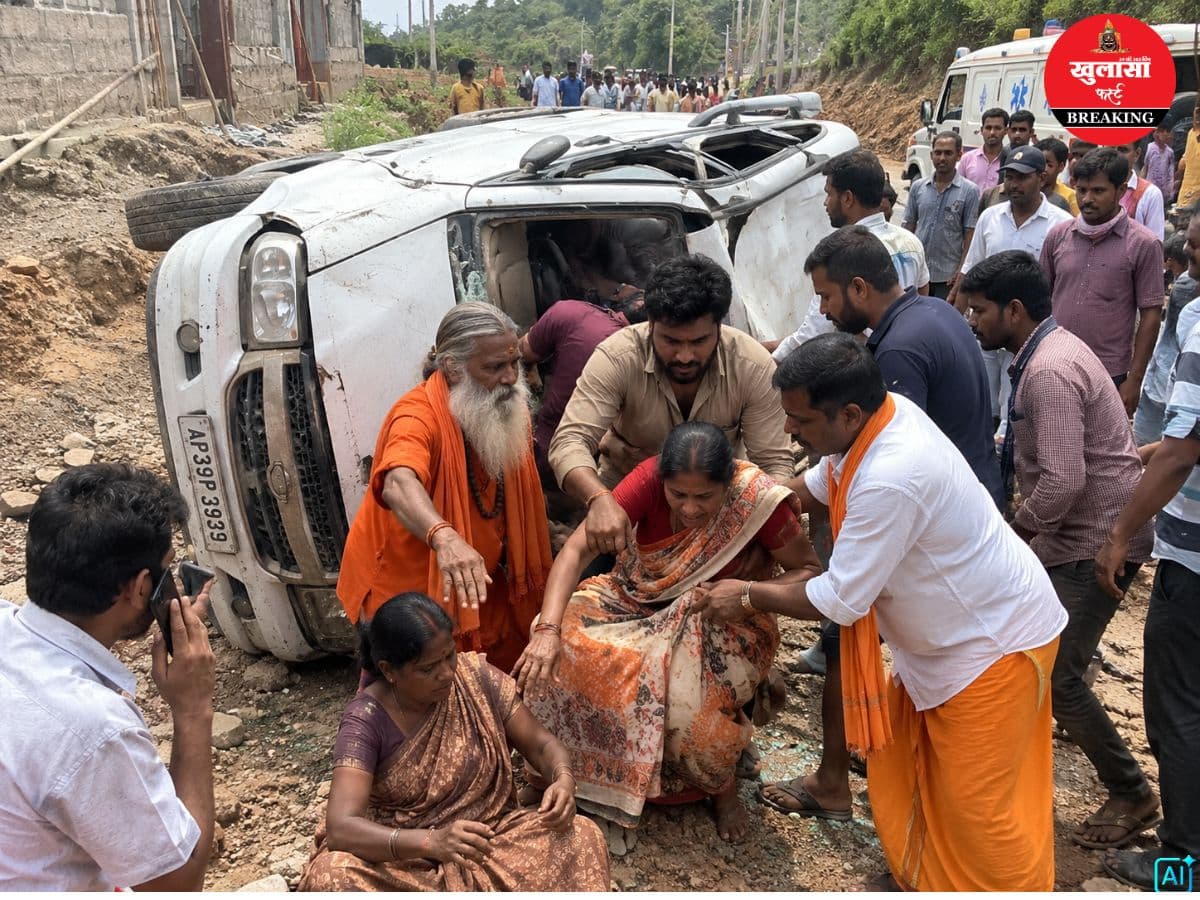 श्रद्धालुओं से भरी टवेरा पलटी