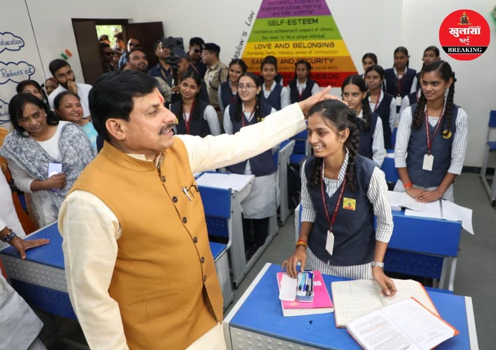 किसी से किया दुलार तो किसी के सिर पर रखा हाथ