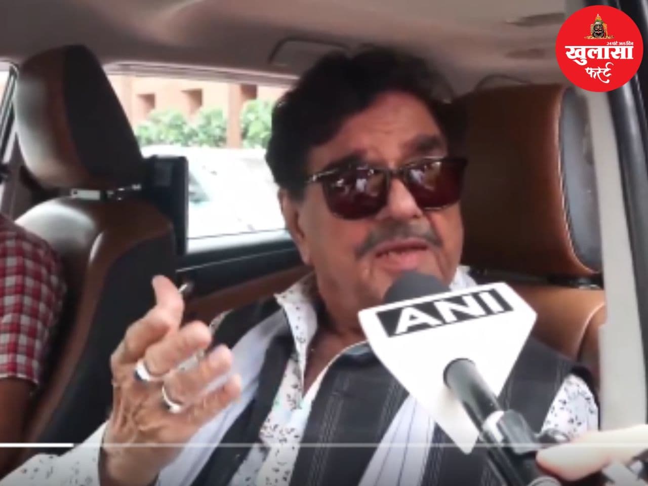 वीडियो देखिये, राहुल गांधी को बोलने से रोकने पर शत्रुघ्न सिन्हा ने उठाए सवाल