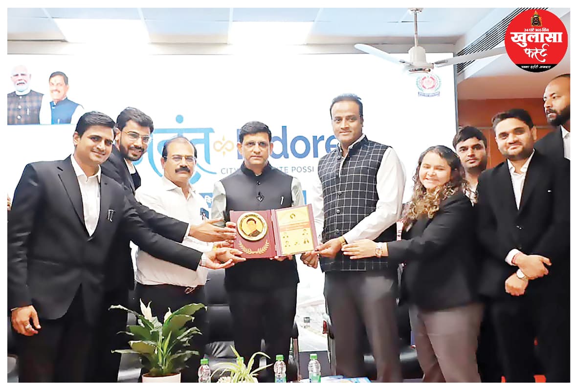 रिपोर्ट कार्ड के साथ हाई कोर्ट पहुंचे महापौर भार्गव, कहा