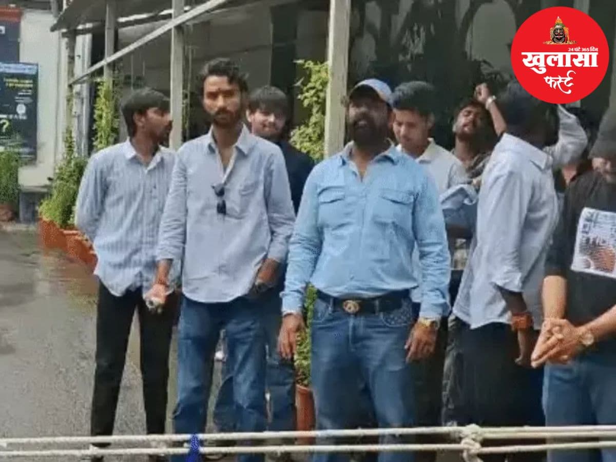गेट बंद तो बढ़ गई छात्रों की दौड़