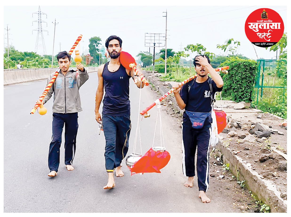 ‘बोल बम’ का जयघोष कर जलाभिषेक करने निकले शिवभक्त