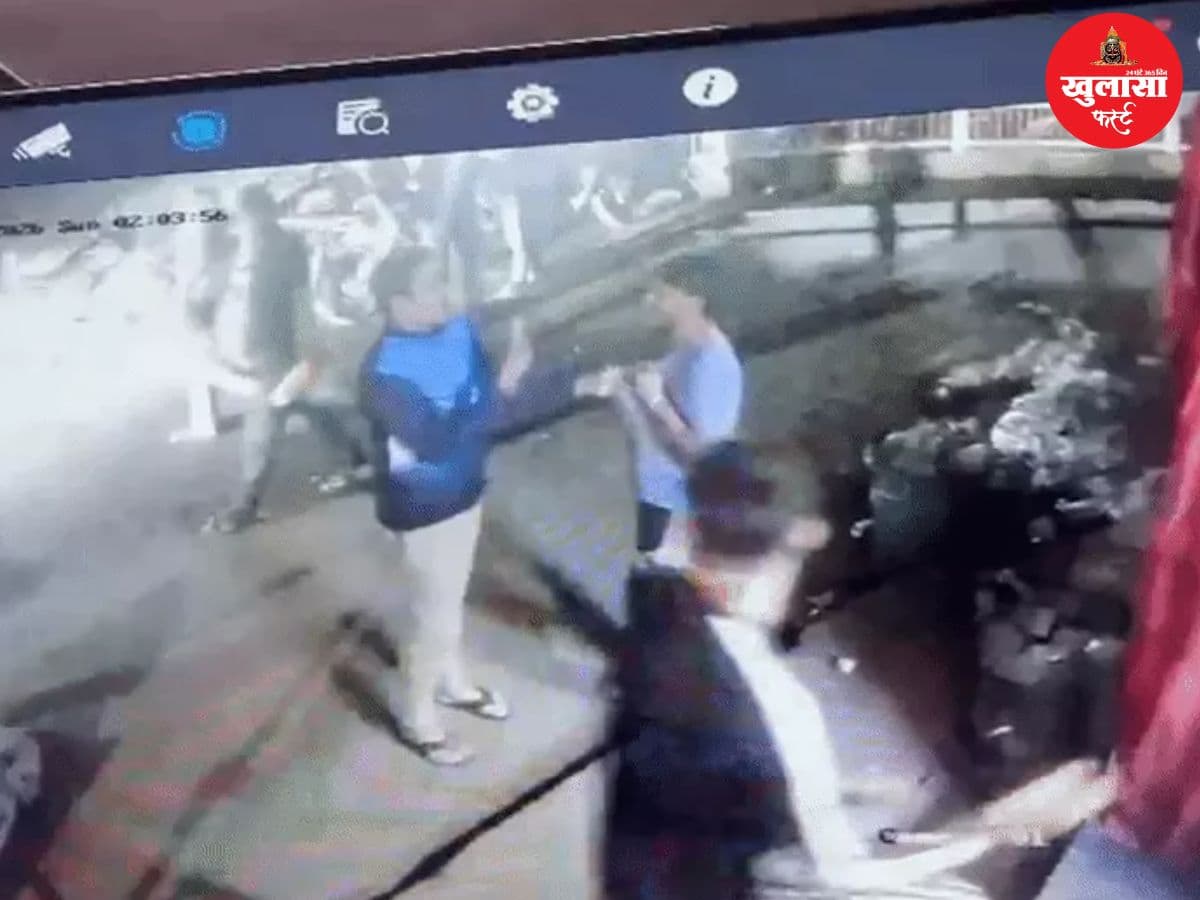 देर रात दुकान खोलने पर पुलिस ने की मारपीट