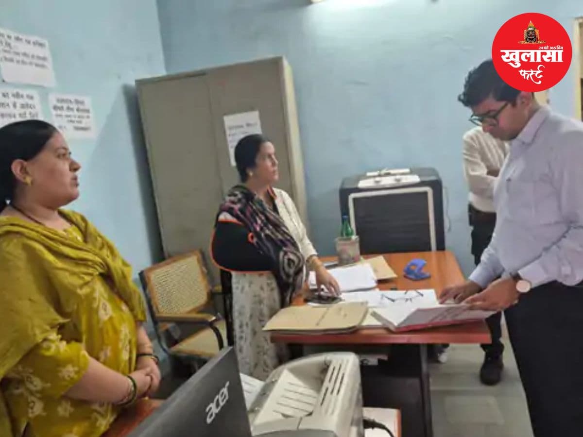 पीएम के फ्लैट बने दुकान और तबेला