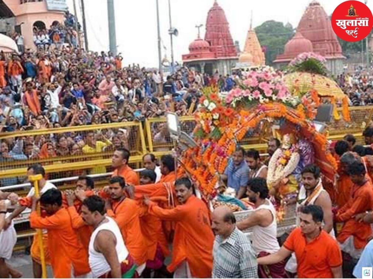भादौ माह में महाकाल की पहली सवारी निकली