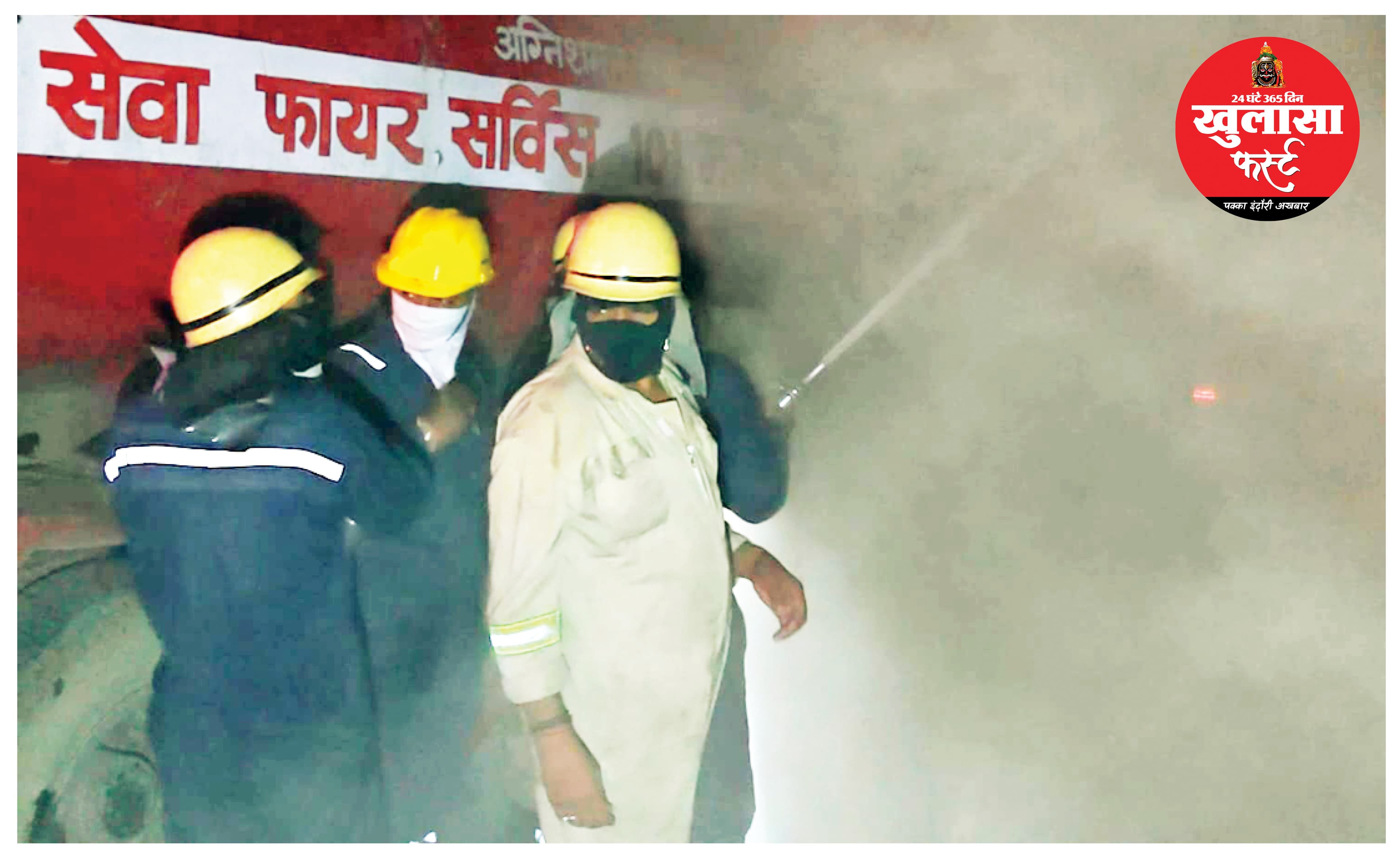 बड़ा सराफा में आधी रात आर्टिफिशियल ज्वेलरी की दुकान में लग गई भीषण आग