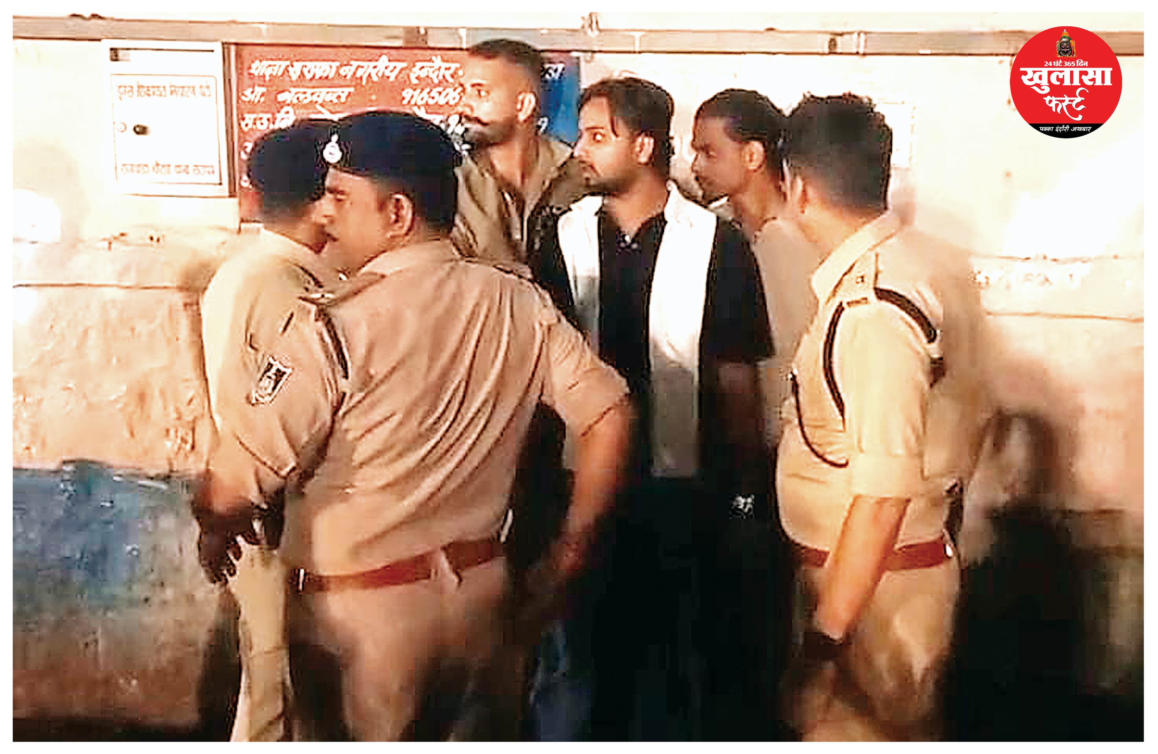आधा दर्जन से ज्यादा मुस्लिम युवक पकड़ाए