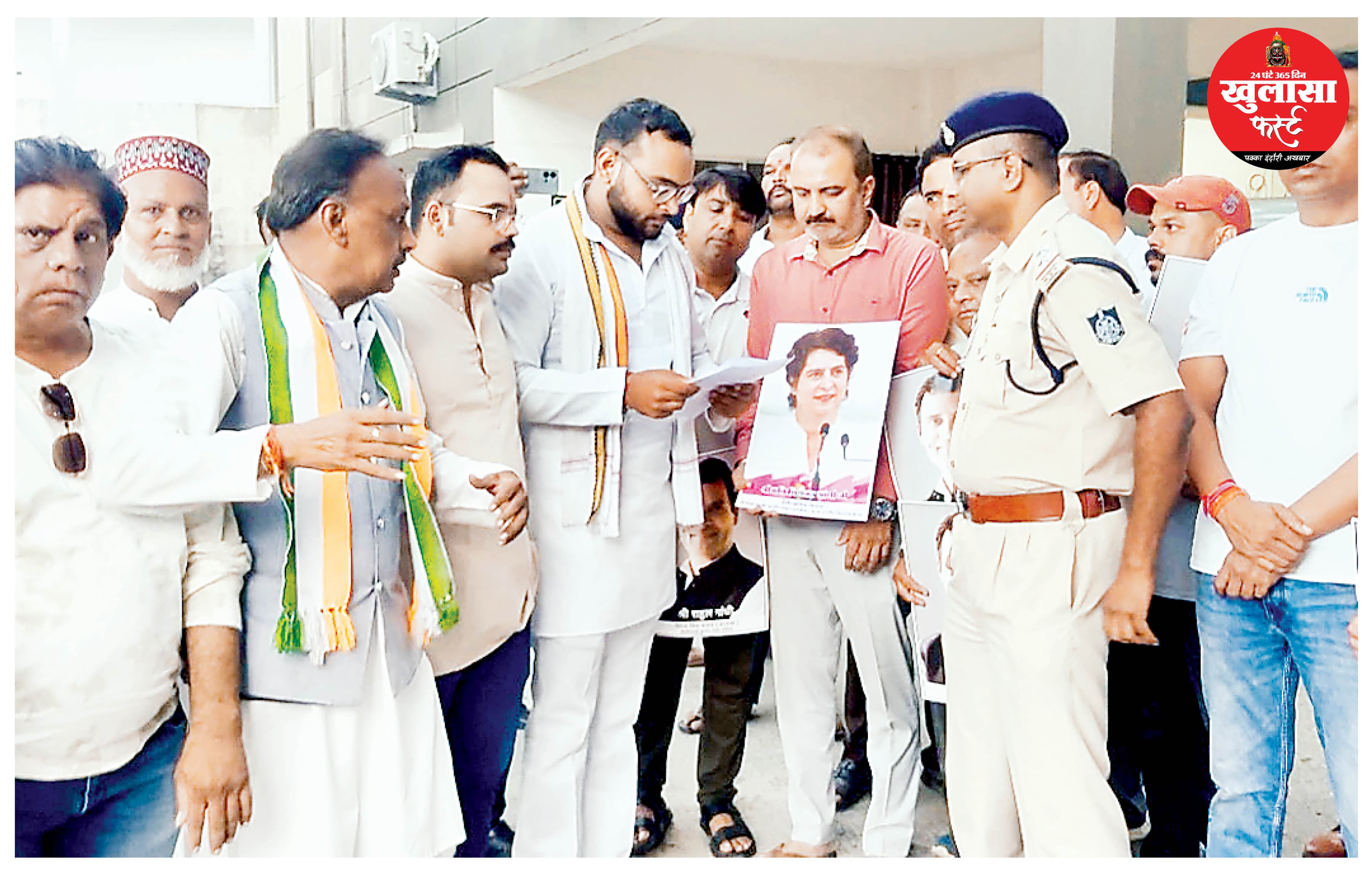 ‘झूठ की गूंज’ पोस्टरों पर घमासान