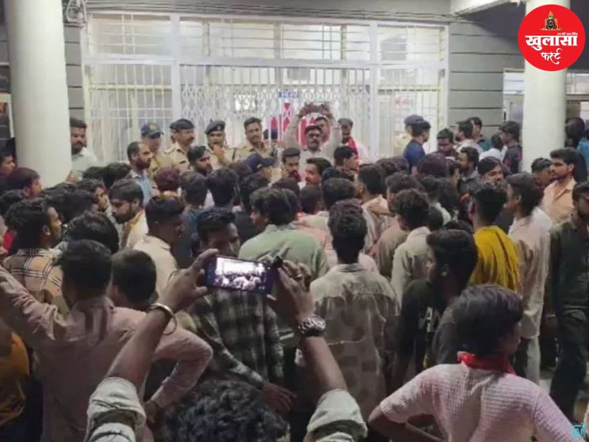गणेश विसर्जन जुलूस में दो पक्ष भिड़े