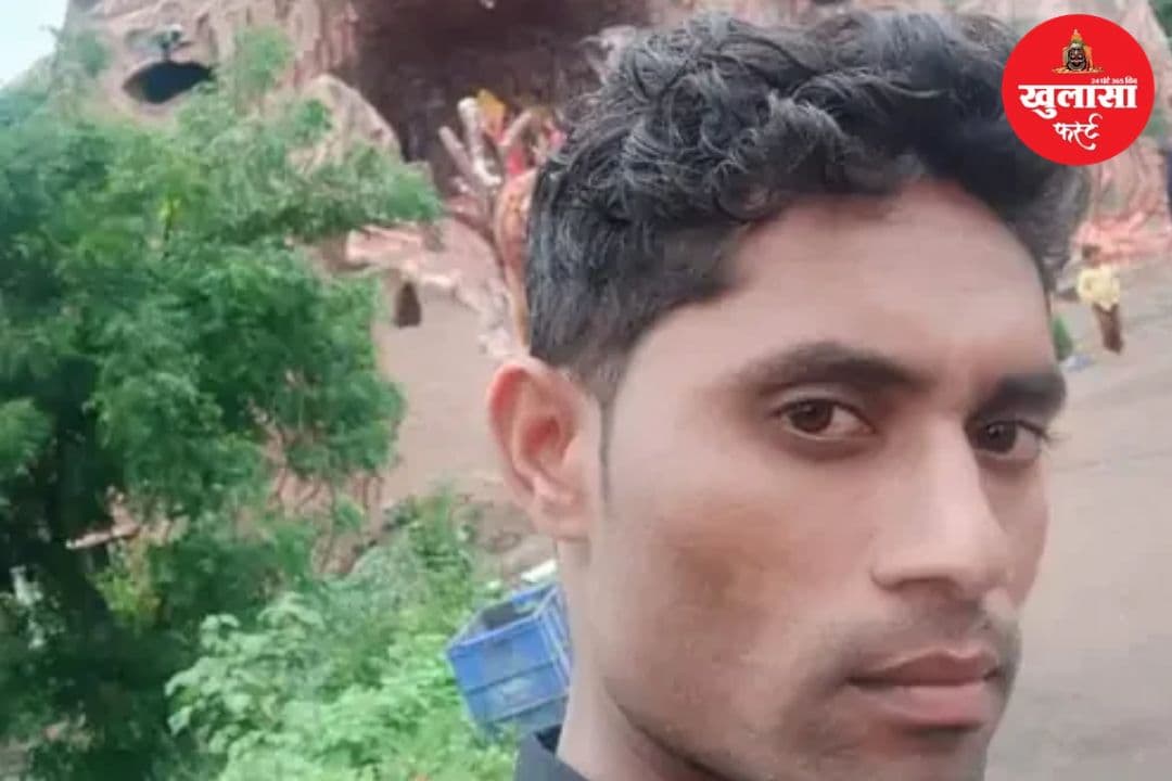 पिता खाना लेकर पहुंचे तो बेटे को इस हाल में देखा