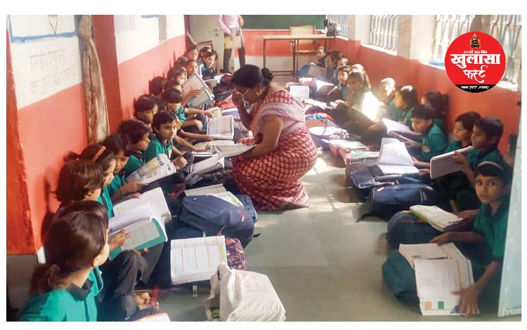 दुर्गम पहाड़ियों की 60 स्कूलों में अचानक पहुंचे अधिकारी