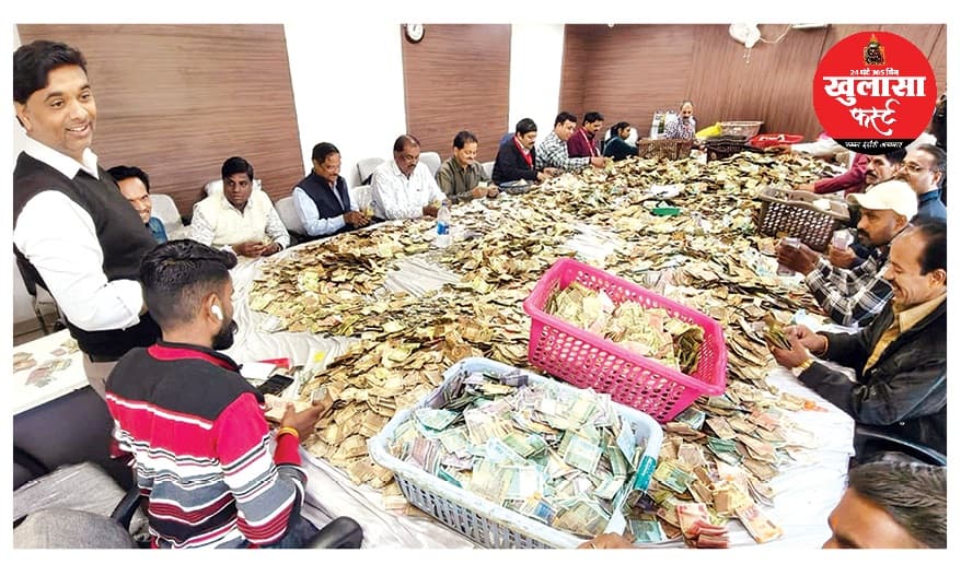 खजराना गणेश मंदिर की दान पेटियों से 1.37 करोड़ रुपए निकले