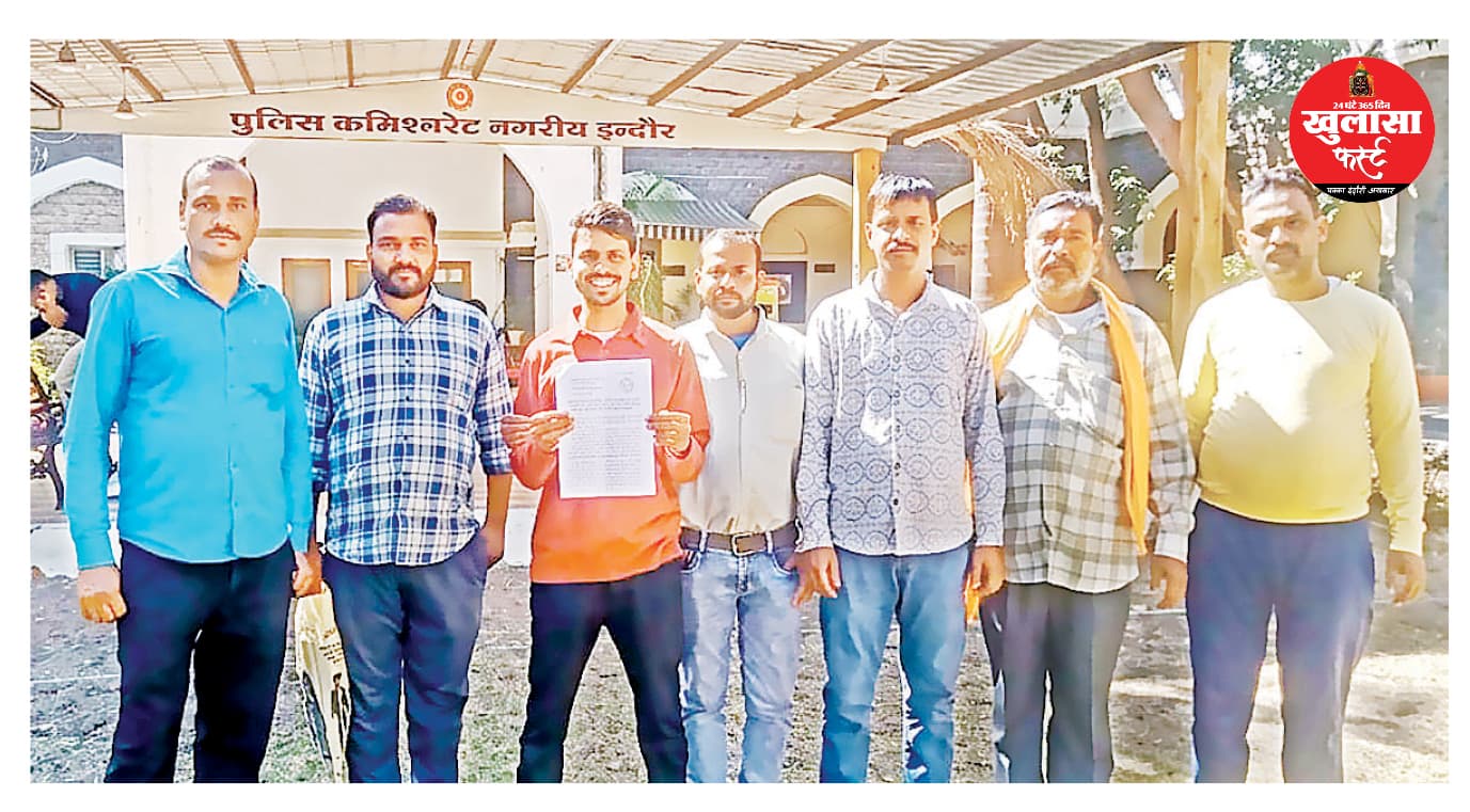 सरेराह हथियार लहराकर जान से मारने की धमकी