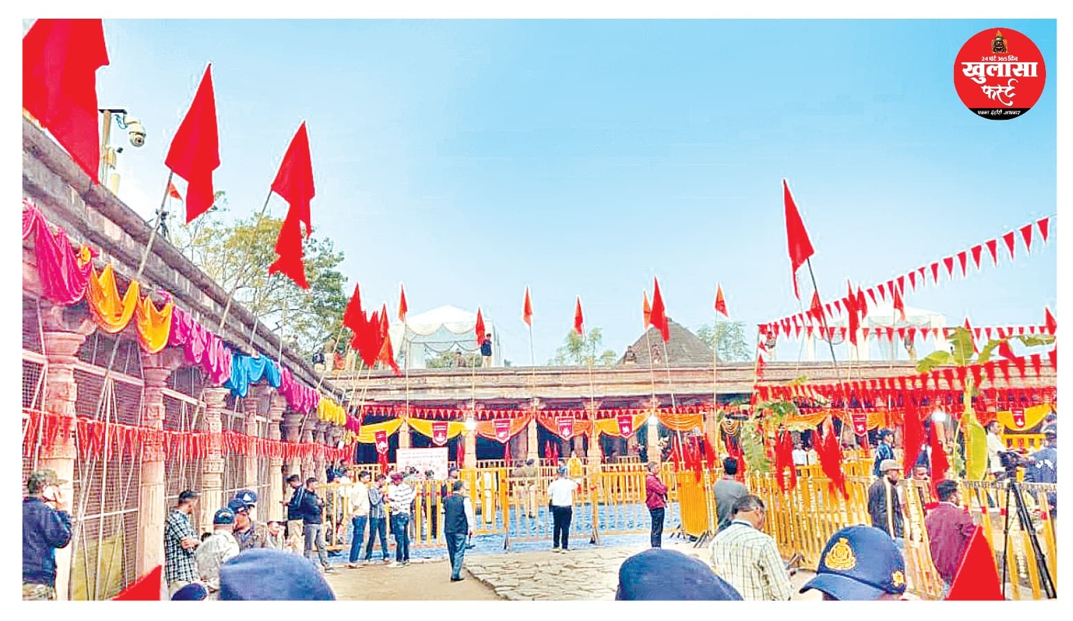 हाथ कंगन को आरसी क्या