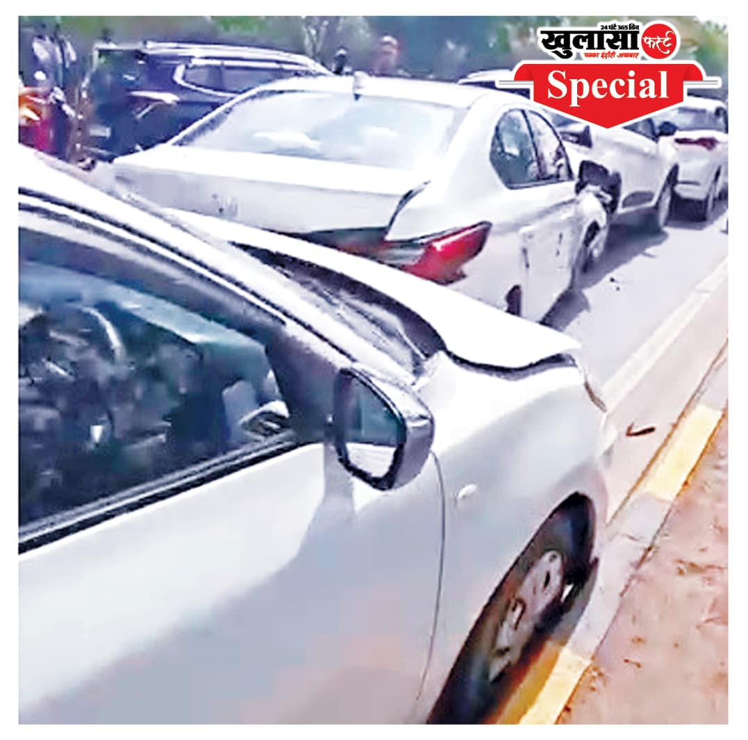 सड़क पर 5 गाड़ियां नहीं