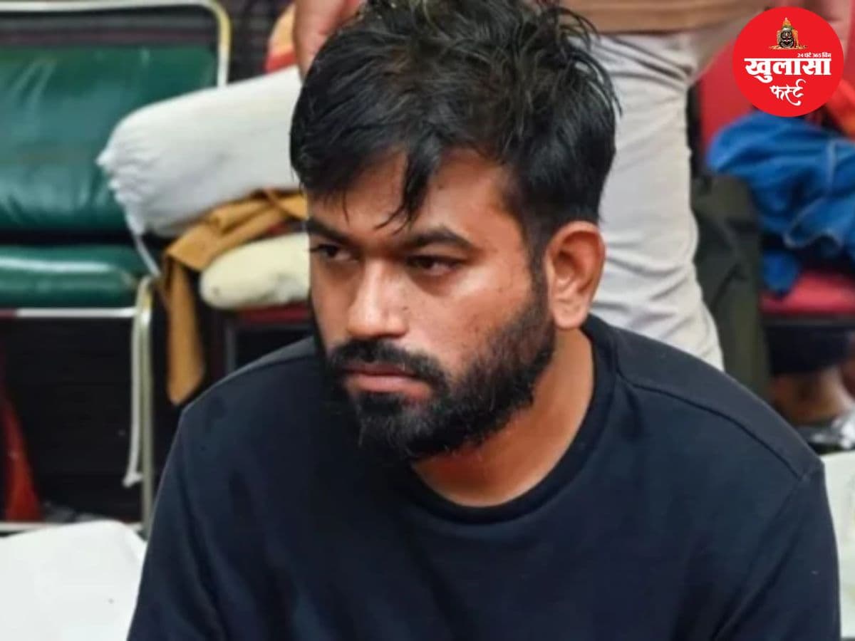 आंदोलन के बीच अभिजीत दीपके की तबीयत बिगड़ी