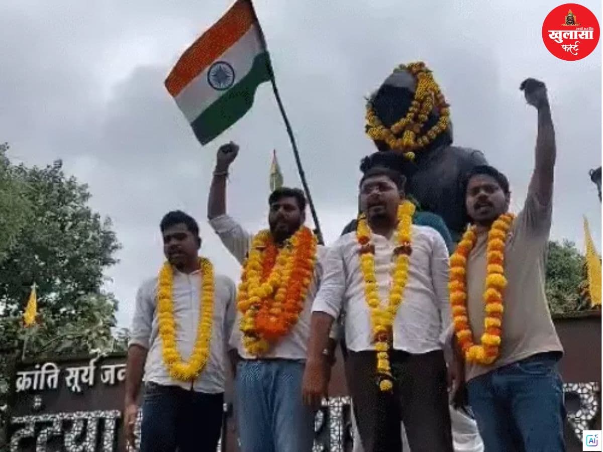 गिरफ्तार छात्र नेताओं के आरोप