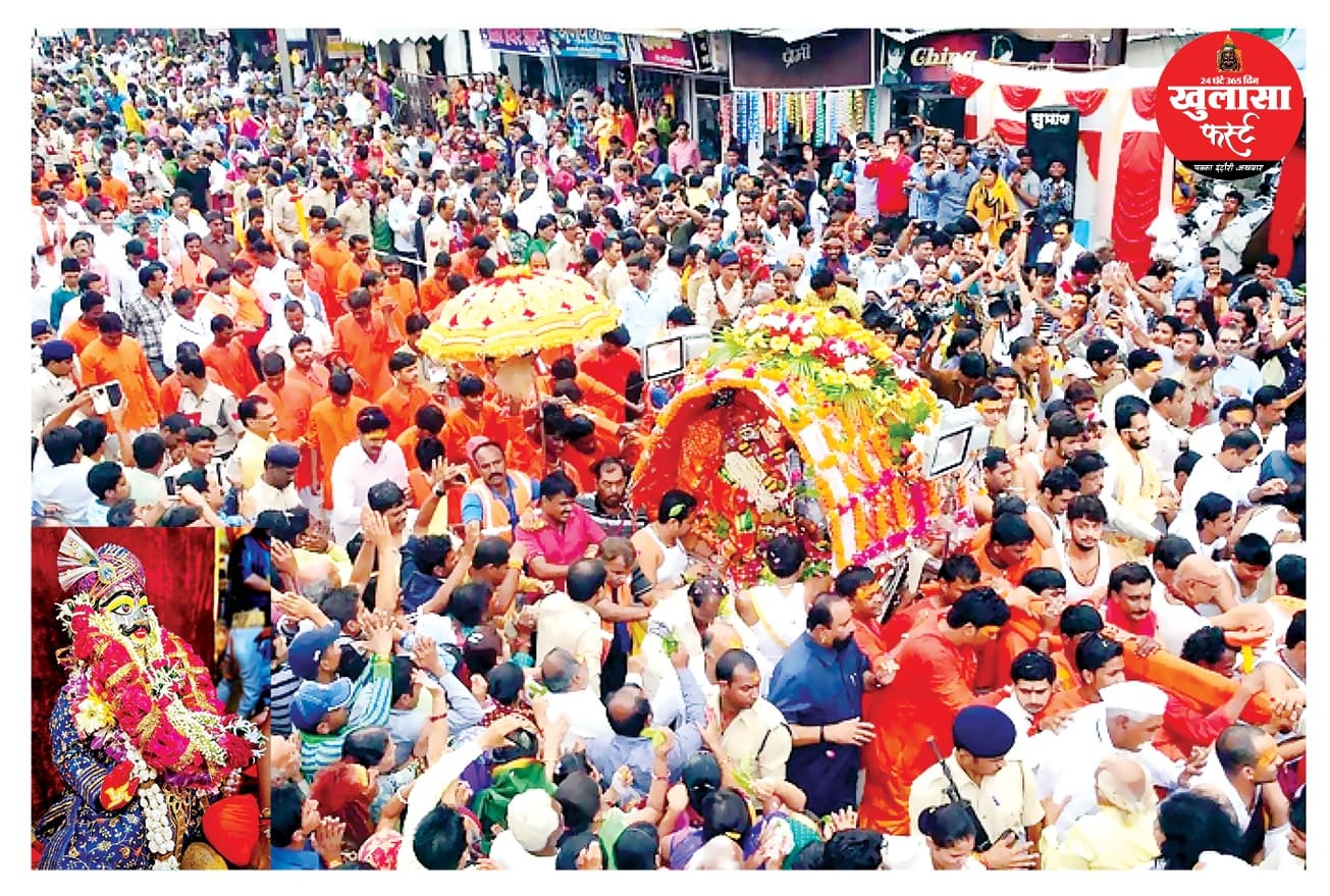 बाबा महाकाल की आ रही है पालकी