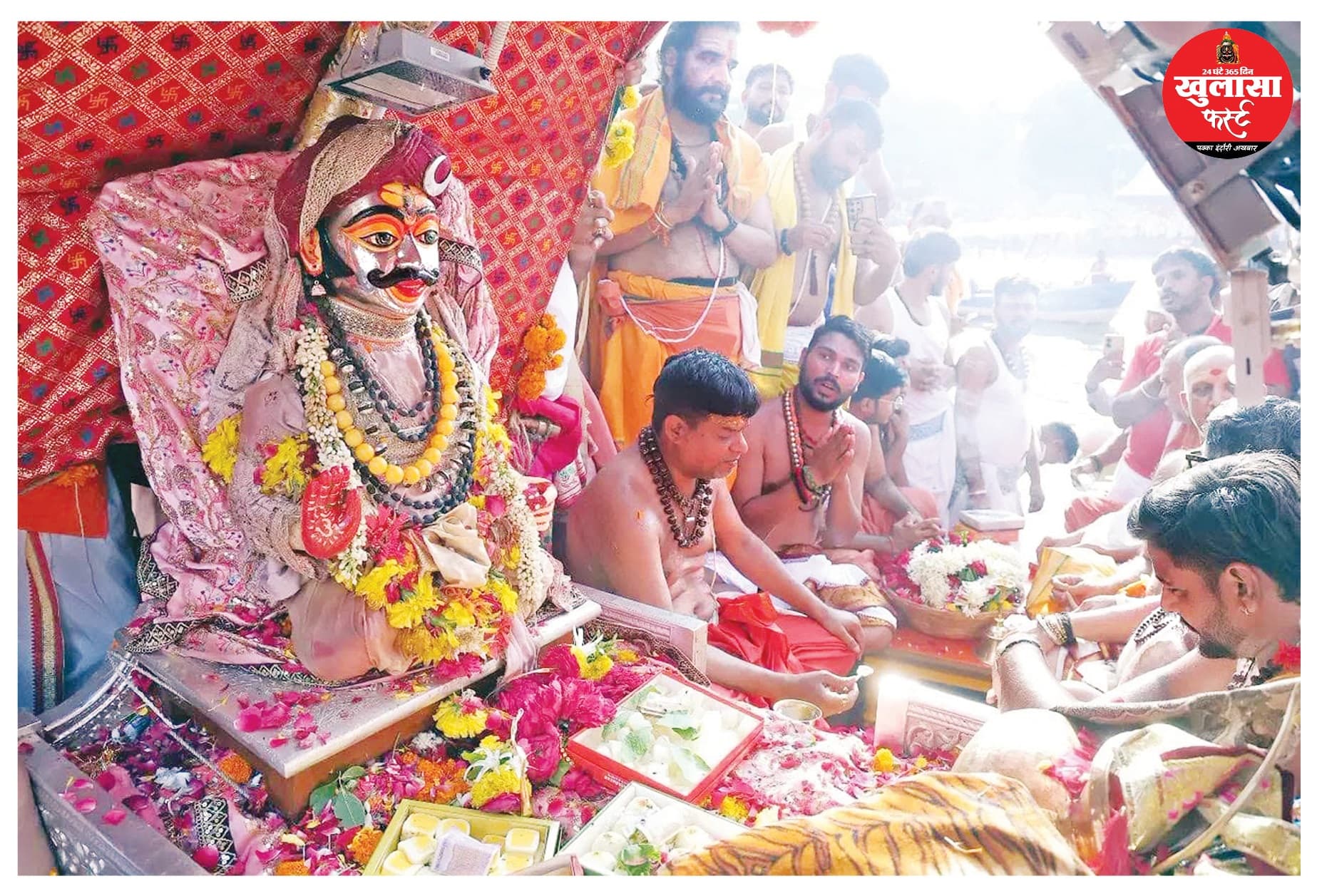 चंद्रमौलेश्वर स्वरूप रजत पालकी में विराजे, धरा