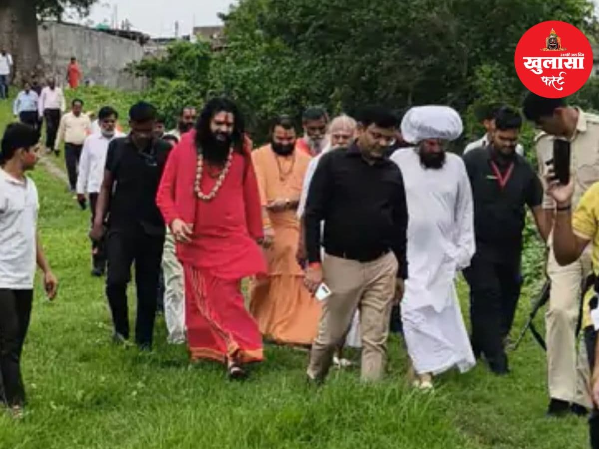 नदी में ‘जहर’ देख भड़के संत