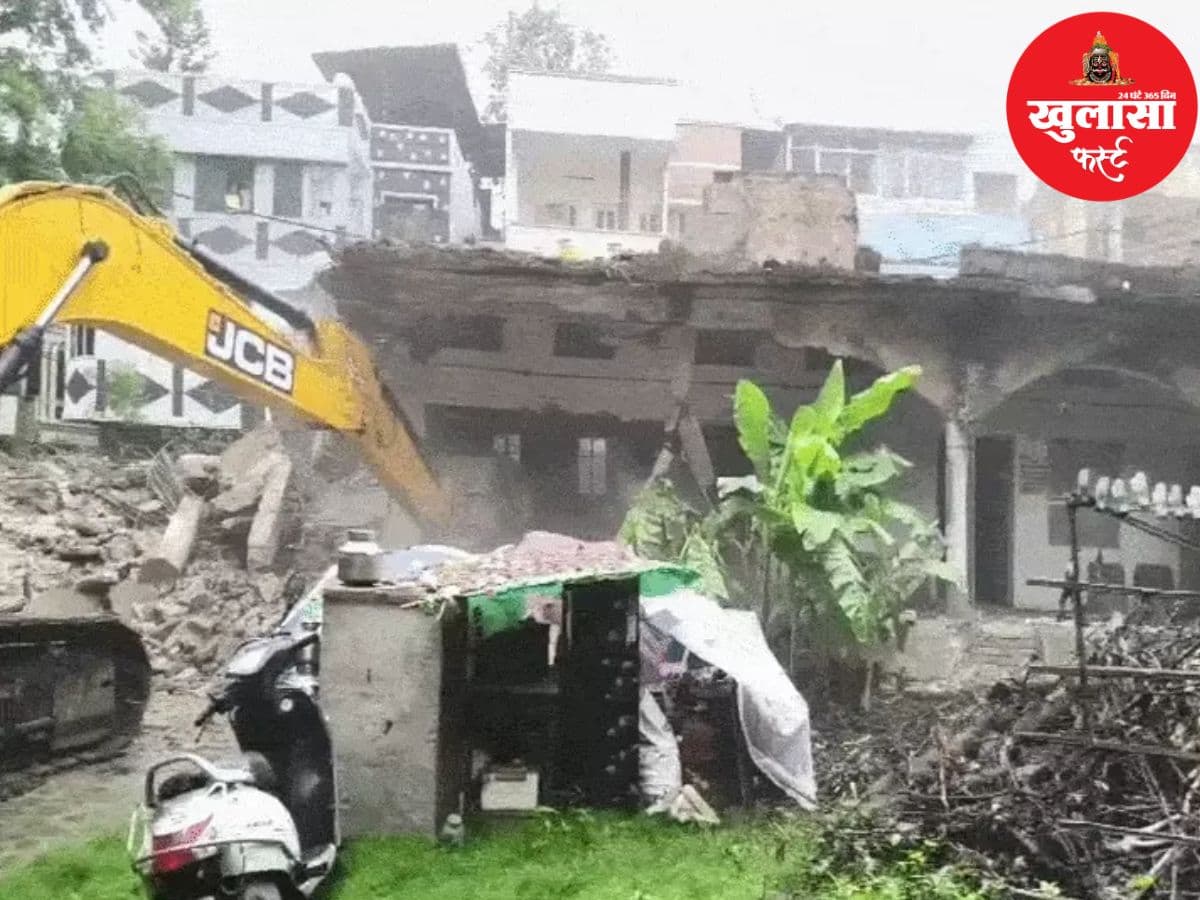 100 साल पुरानी इमारत पर चली जेसीबी