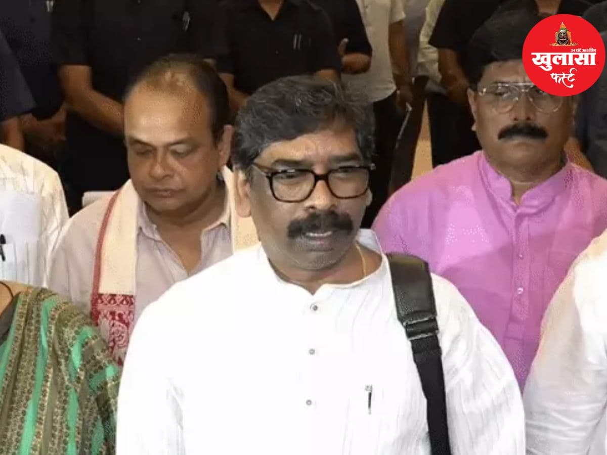 छात्र आंदोलन के बीच बड़ा ऐलान
