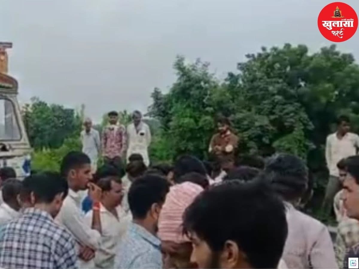 तेज रफ्तार ट्रक ने दर्जनभर गोवंश को मारी टक्कर