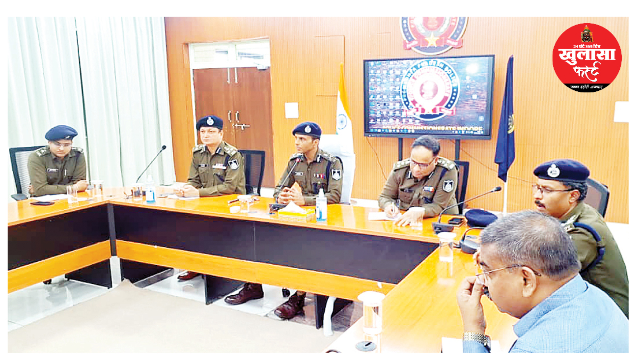 परंपरा के नाम पर फूहड़ता व शराबखोरी नहीं