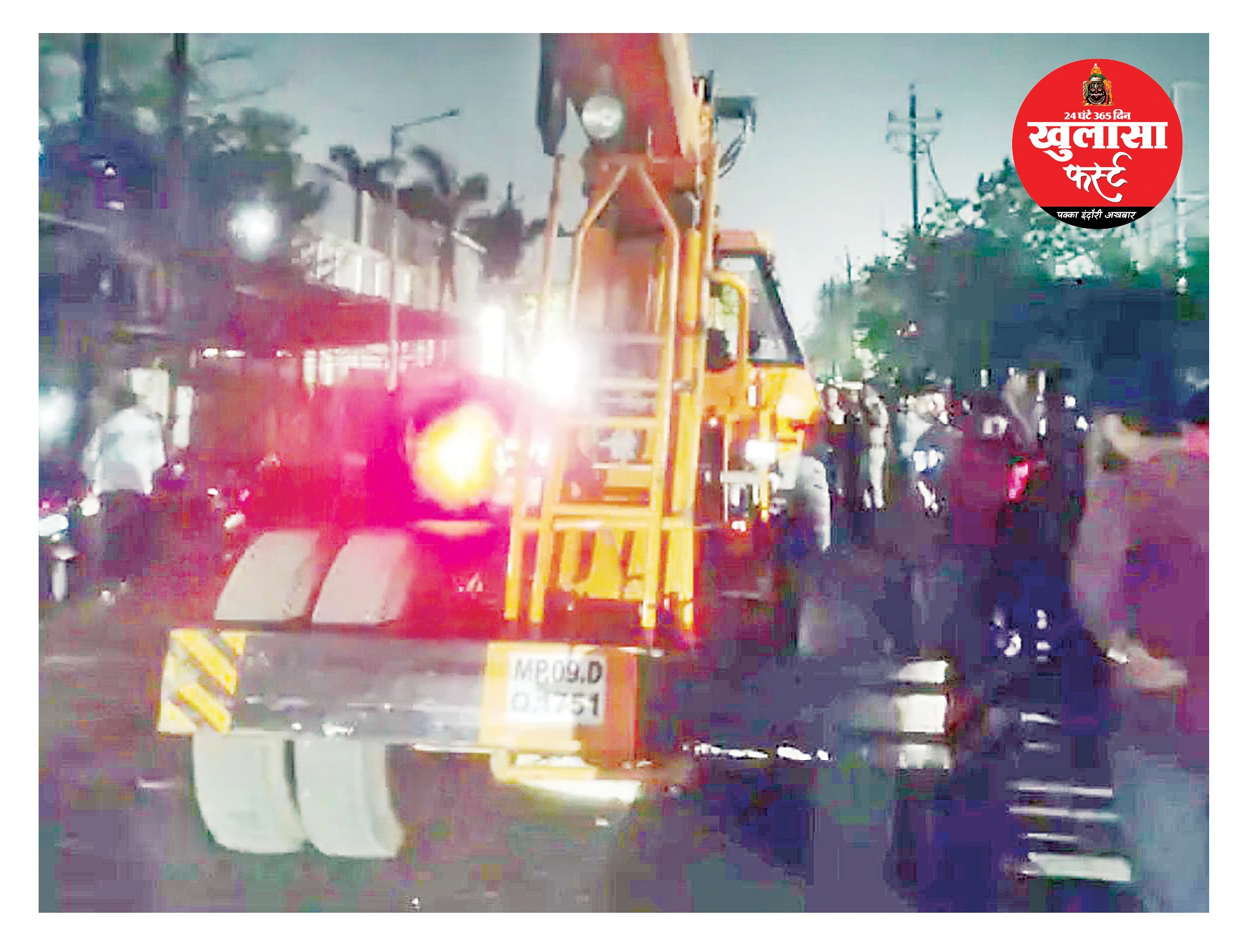 क्रेन की टक्कर से साइकिल सवार युवक की मौत